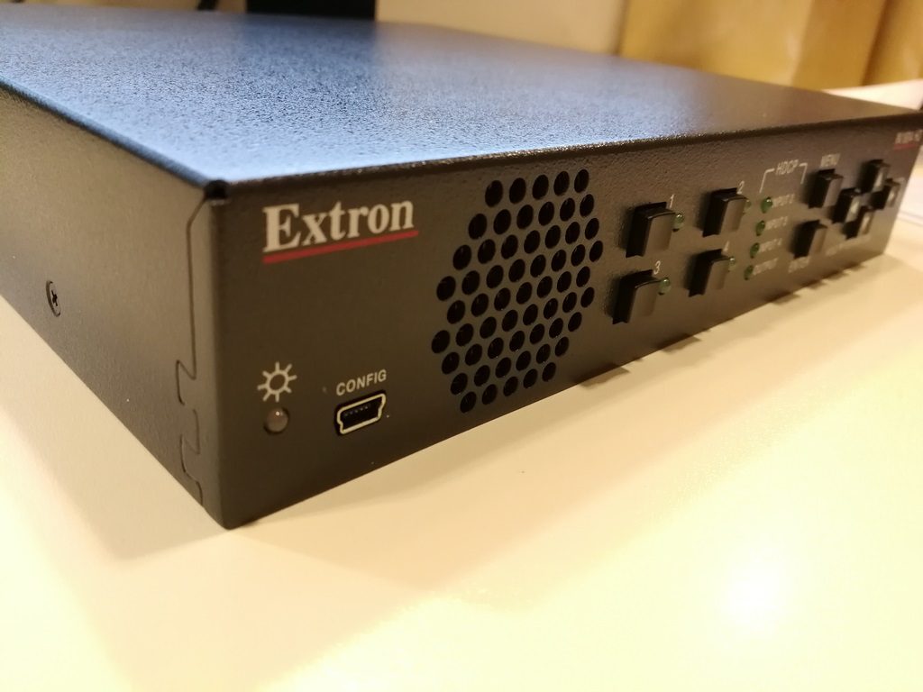 avm-extron